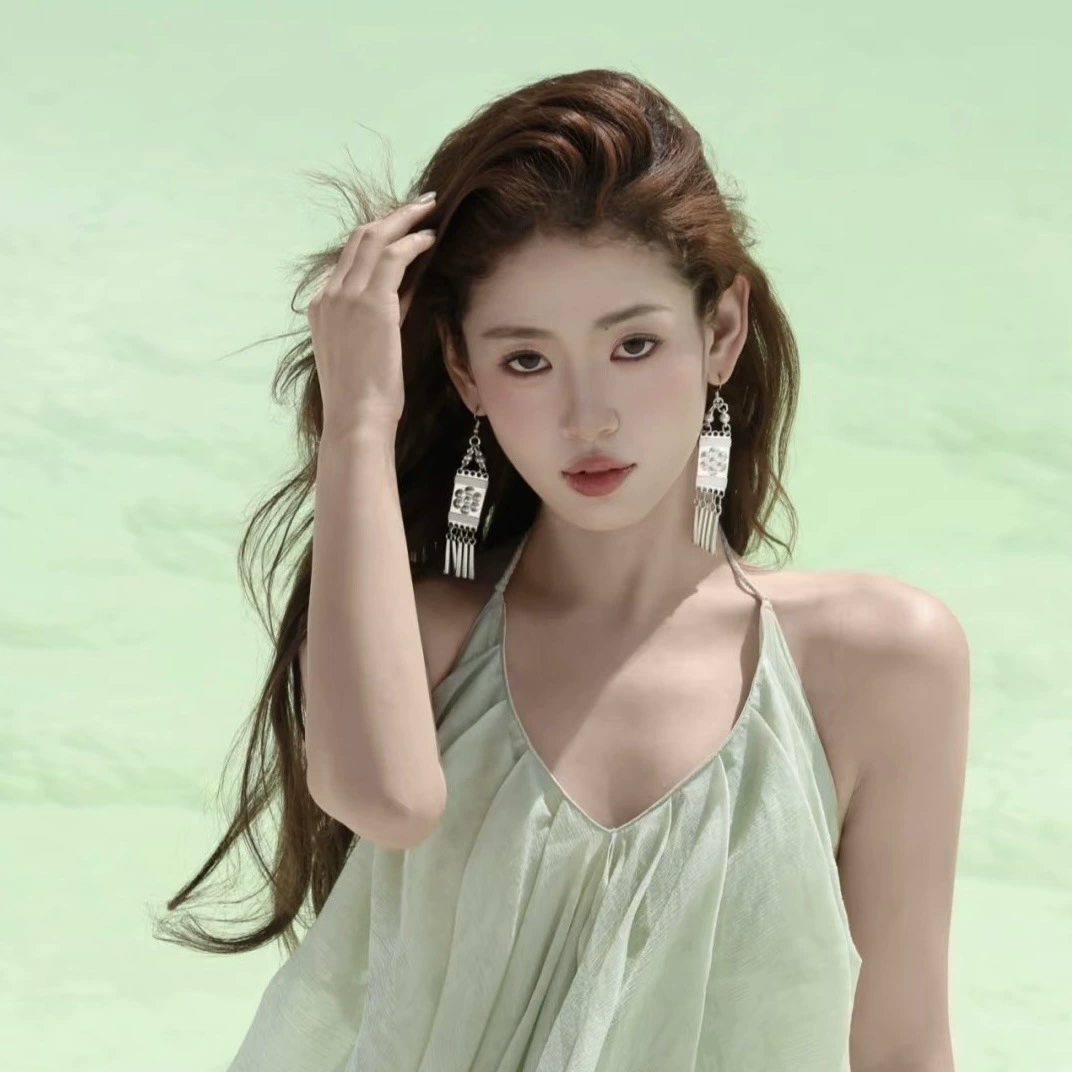 Серьги с кисточками в этническом стиле, серьги в стиле ретро, ​​длинные серьги Miao из сплава с кисточками и цветами