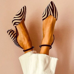 Autumn 2024 Foreign Trade Fashion Zebra Pattern Single-layer Shoes with Buckle High Thick Heeled Women's plus size Side Empty Sexy Single-layer Shoes