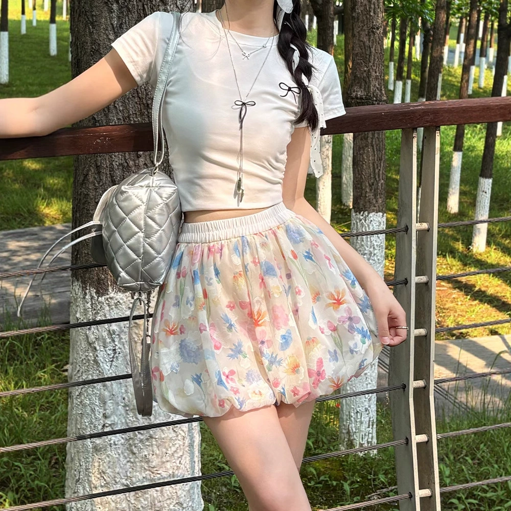 Женские шорты из ледяного шелка с цветочным принтом, летние свободные брюки трапециевидной формы с белой талией, защищающие от воздействия, верхняя одежда, широкие повседневные брюки.