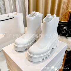 C字 大头一体雨靴水鞋2025年早春时装款中筒印花松糕雨鞋高跟女鞋