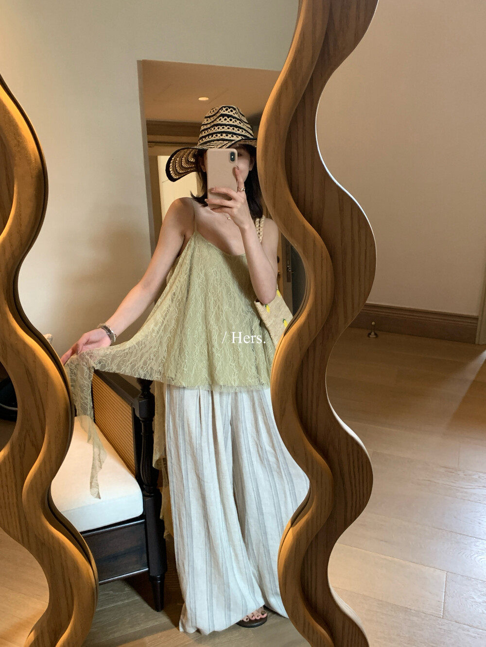 Áo hai dây nữ thiết kế hai mặt mặc được, phối ren, dáng rộng — màu hồng, màu xám, màu vàng, yến mạch chi tiết 17