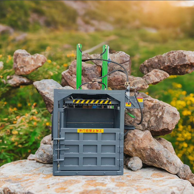 废旧硬纸板易拉罐压缩机 薄膜油漆桶金属打包机 废品垃圾压块机