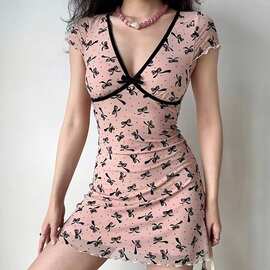 大码女装胖欧美风深领蝴蝶结连衣裙修身显瘦性感收腰短裙