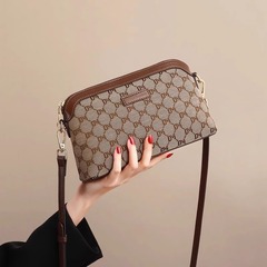 大容量 2025 女性中年マザーバッグ小さなバッグ新しいファッション多用途バッグソフトレザーショルダークロスボディバッグ女性のための