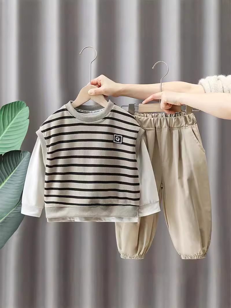 5854 traje de chaleco a rayas para niños 2024 nuevo traje de primavera y otoño estilo occidental bebé casual traje de tres piezas otoño para niños