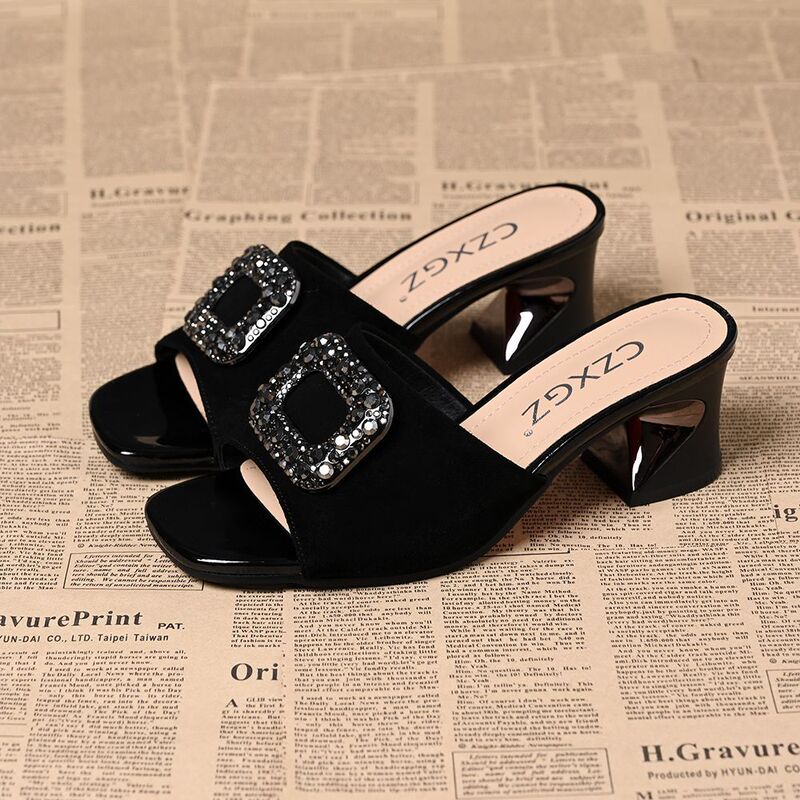 Black Rhinestone Slip-On Sandals for Women, Summer 2026 New Style, Chunky Heel, French High-Heeled Sandals, Fashionable and Versatile