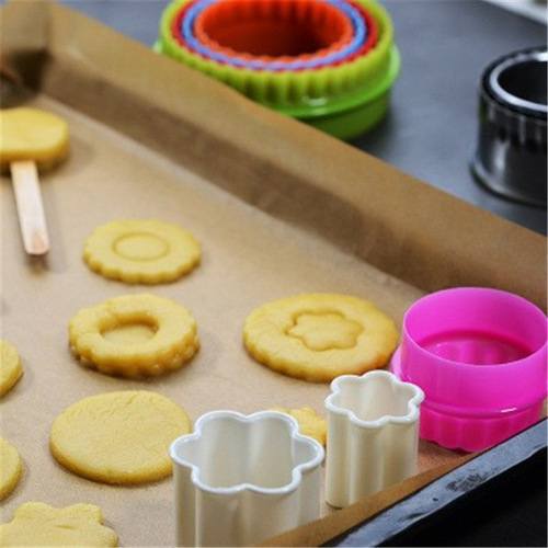 Baking color set plastic biscuit mold mousse ring cookie mold baking tool vegetable and fruit cutting mold