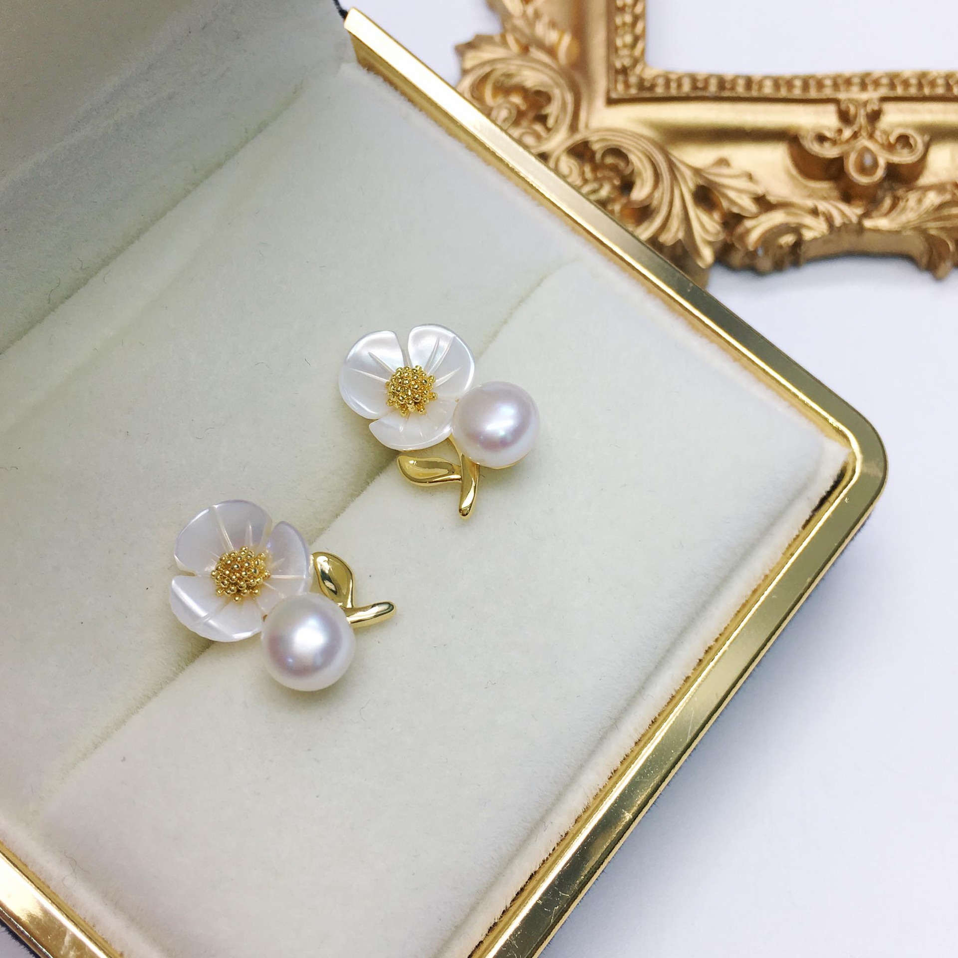 ֱ���両��������ʱ�ֲ軨�˿�14Kע����Ȼ��ˮ���������������