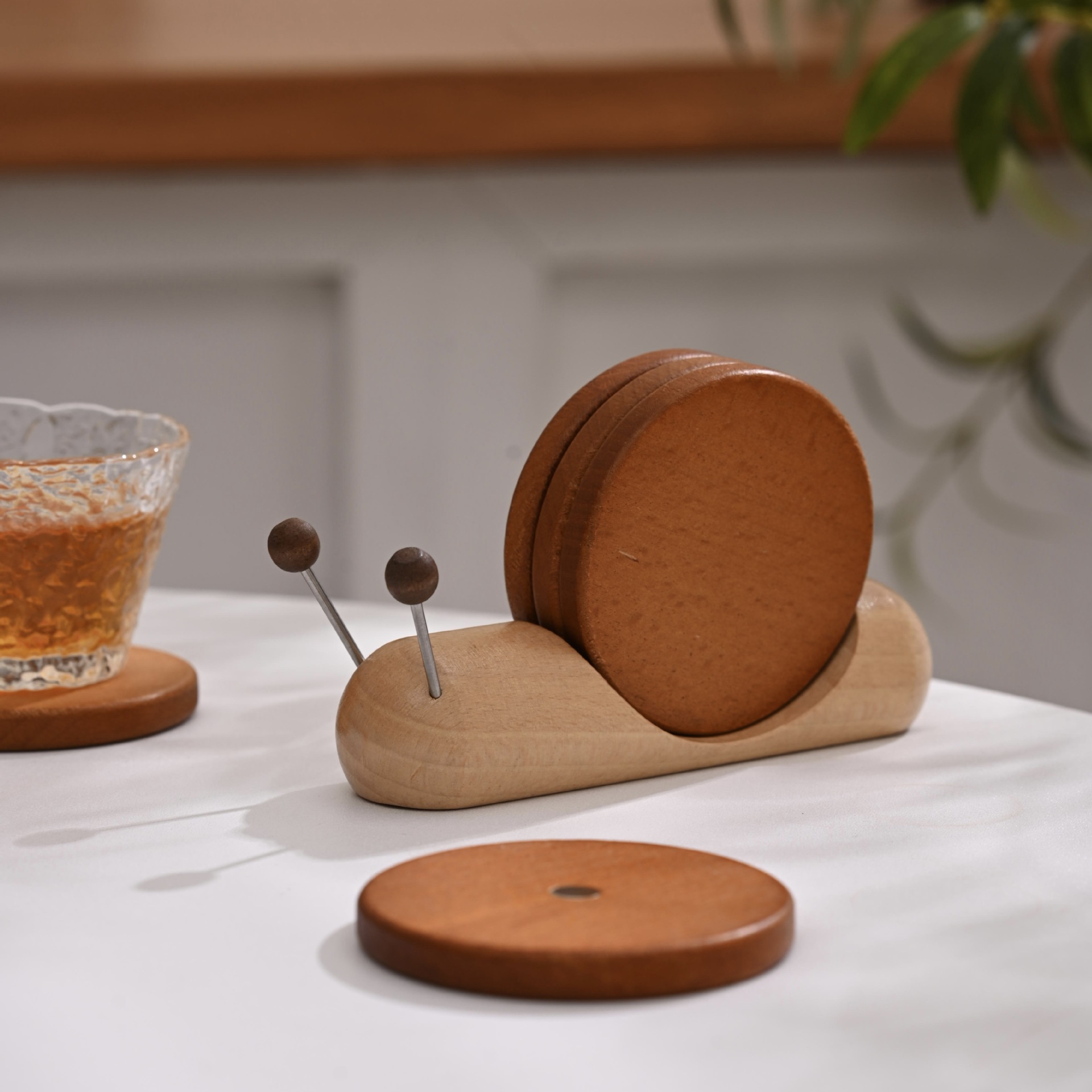 Decorative Snail Wooden Coaster For Heat Insulation And Table Care_voghion.com