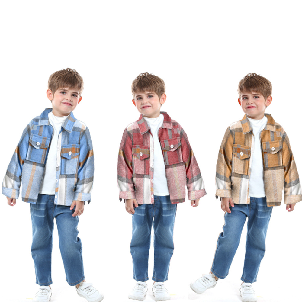 Placa coreana de otoño para niños de edad media y grande nuevos bordes de lana con solapa de manga larga chaqueta de algodón para niños de moda moda neutra