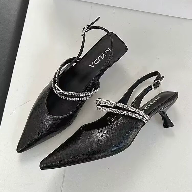 Туфли-сланцы с заостренным носком на тонком каблуке, французские rhinestone-трудности? sandals 2025 новый весной лёгкое открытое шнурование с одной петлей для женщин