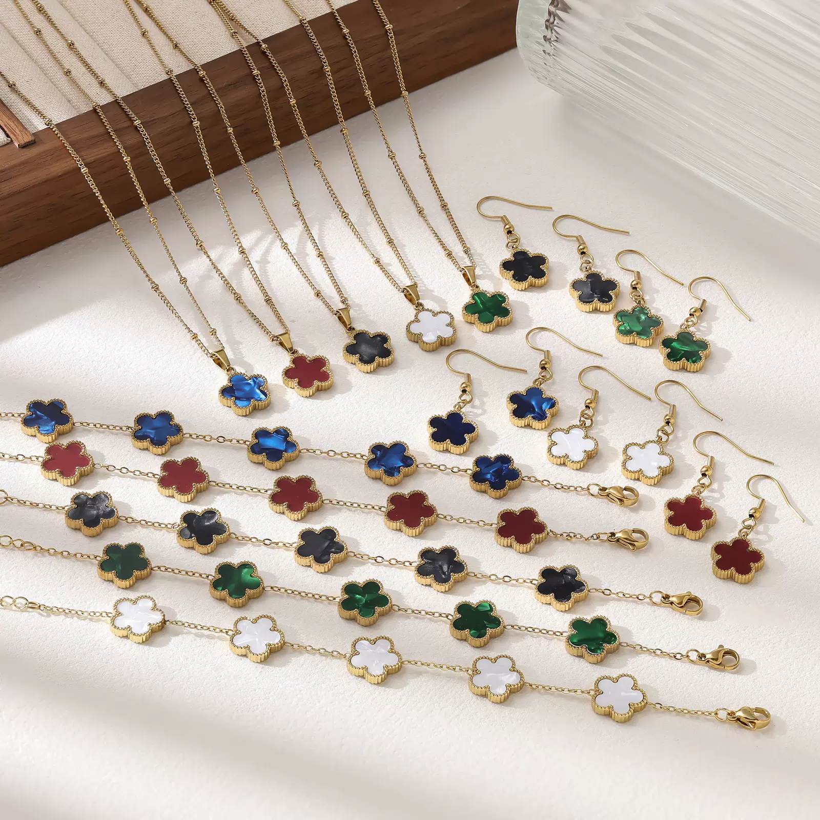 爆款五叶草项链耳环手链套装小众设计轻奢风简约时尚花边饰品套装