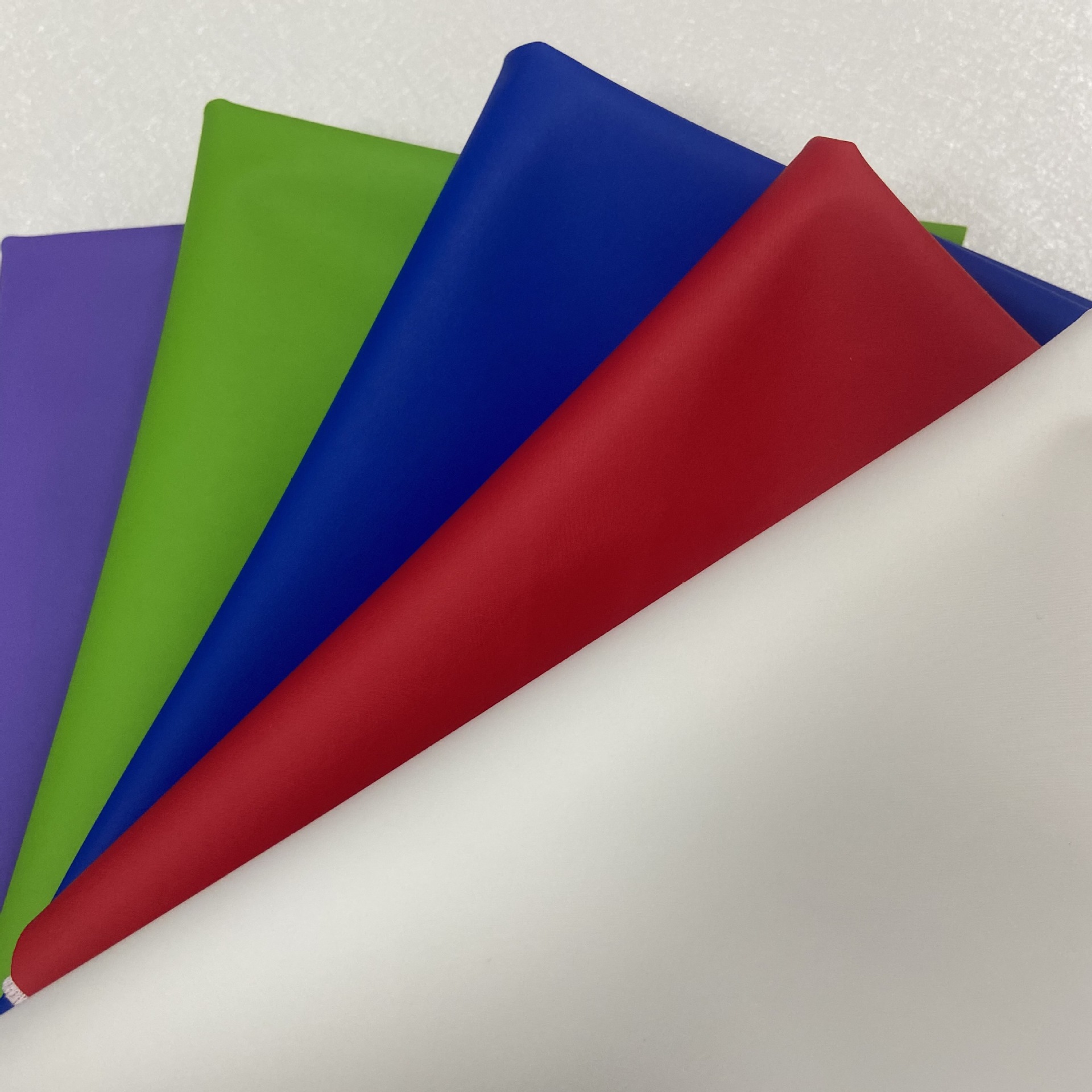 ɷѹPUƽĥɰɫӡEVA۾аװƤϵǸʽPU