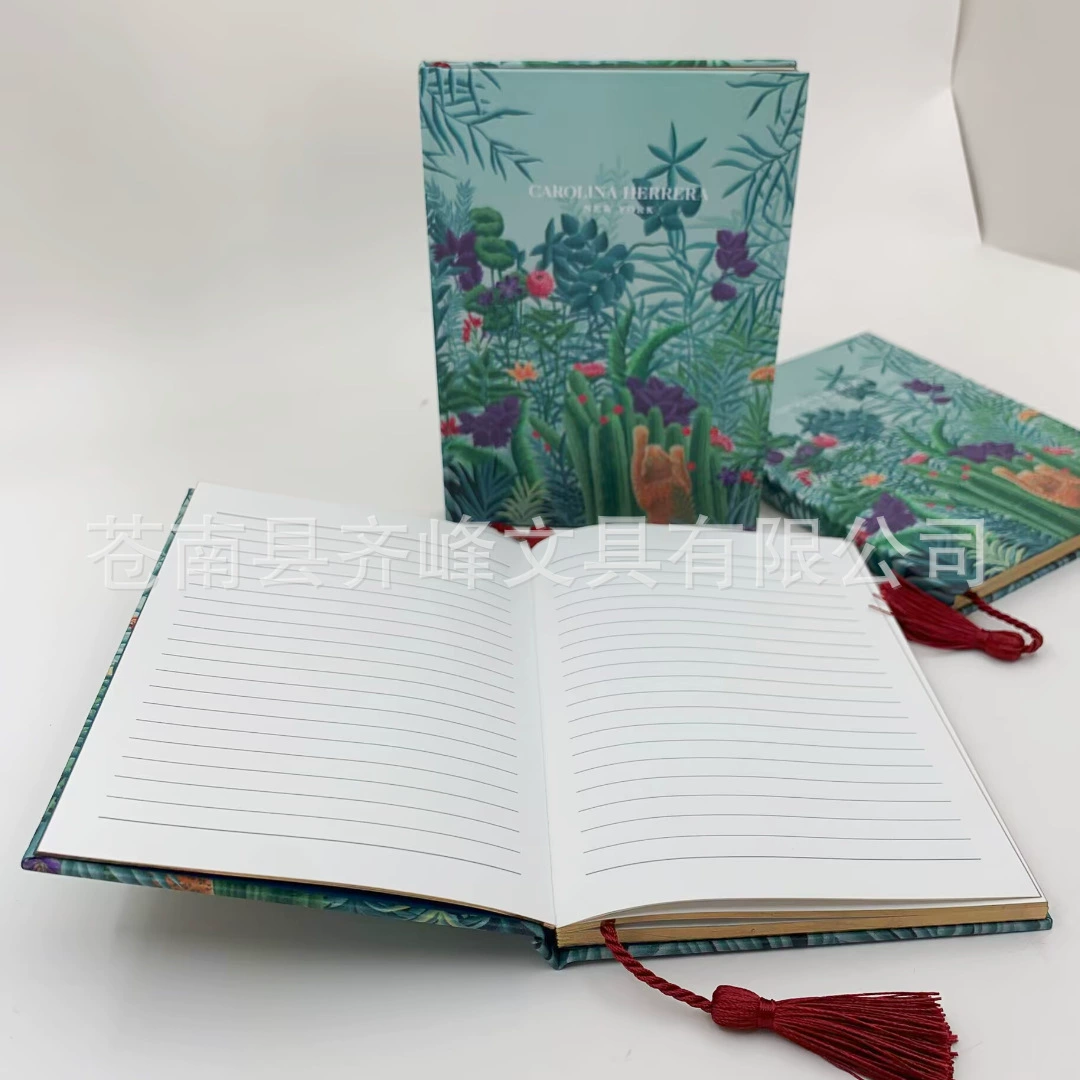 Индивидуальный полноцветный печатный хлопковый блокнот B6 с золотистыми краями и китайскими кисточками на внутренних страницах.
