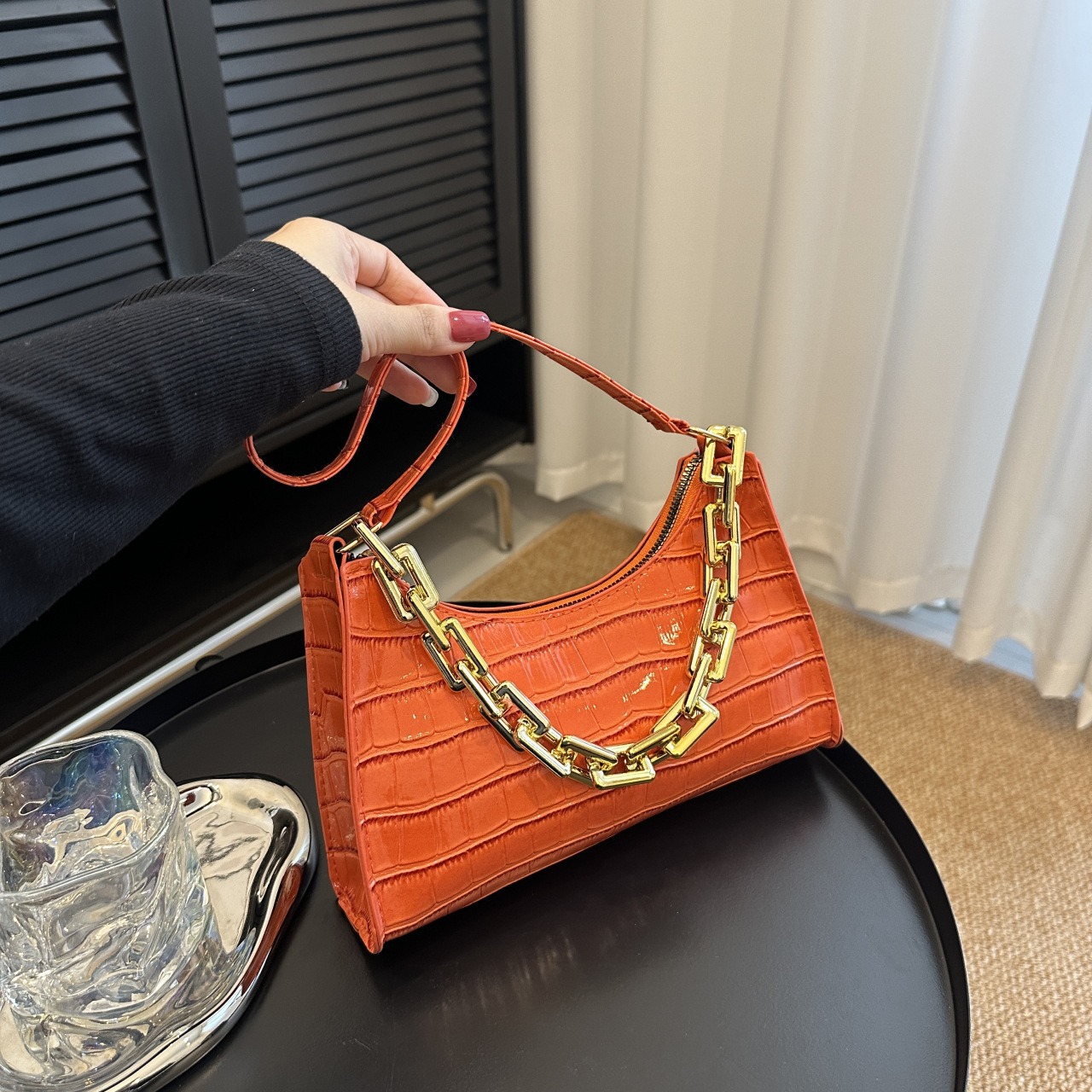 Bolso de axila con patrón de cocodrilo 2025 nuevo bolso de comercio exterior del sudeste asiático bolso de cercanías bolso de hombro de todo fósforo de moda femenina