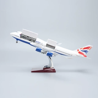 带灯可开舱盖英国航空747仿真客机飞机模型拼装摆件收藏礼物