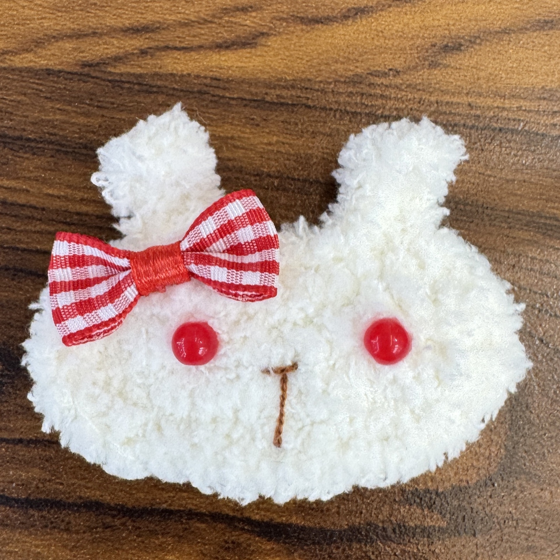QH130 red and white checkered bow rabbit cat tablets