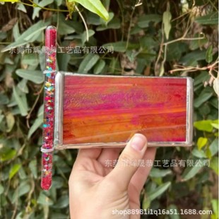 �羳�¿�A Stained Glass Kaleidoscope ��ɫ�����f��Ͳ