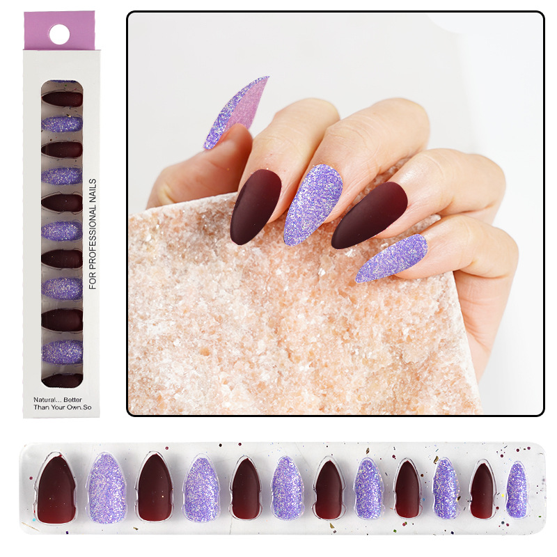 Celebrity en línea desgaste clavo falso clavo puntiagudo salto color clavo pieza terminado parche falso clavo parche al por mayor