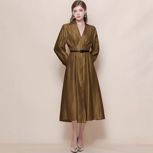 3012�W���羳���QŮ�b�|�ρ���ʽ�p�ݽz���\�������L��V�I�B��ȹ