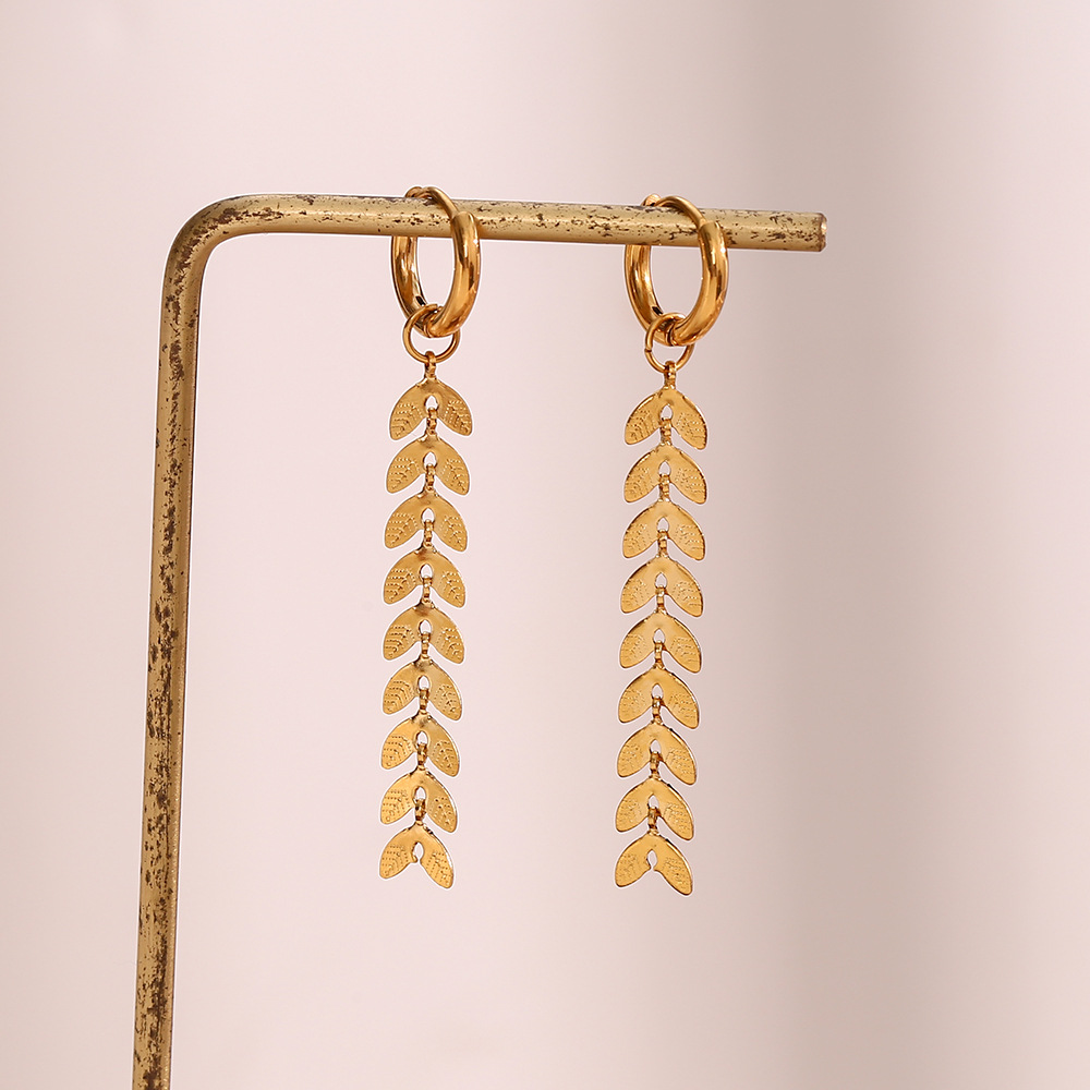 6g Weight 0.03µm-0.05µm Gold Plating Thickness PVD Coated Real Gold Plated 18K Gold Fish Tail 304 Stainless Steel Fashion Waterproof Non Tarnish Earrings