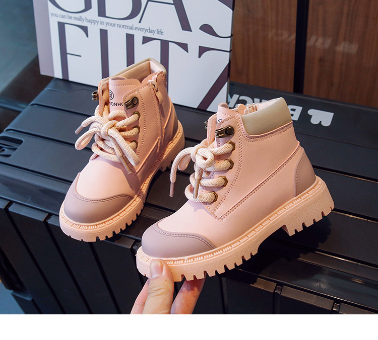 Barnens små gula stövlar 2023 höstnya pojkar engelska martinstövlar flickor korta stövlar enkla stövlar mellanstora_voghion.com