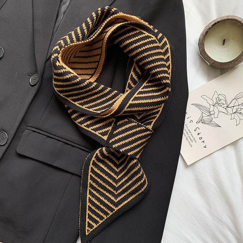 Bufandas de punto de alta sensación de nuevo estilo coreano otoño invierno versátil tablero de ajedrez perforación toallas de orejas perezosas cruzada guillera