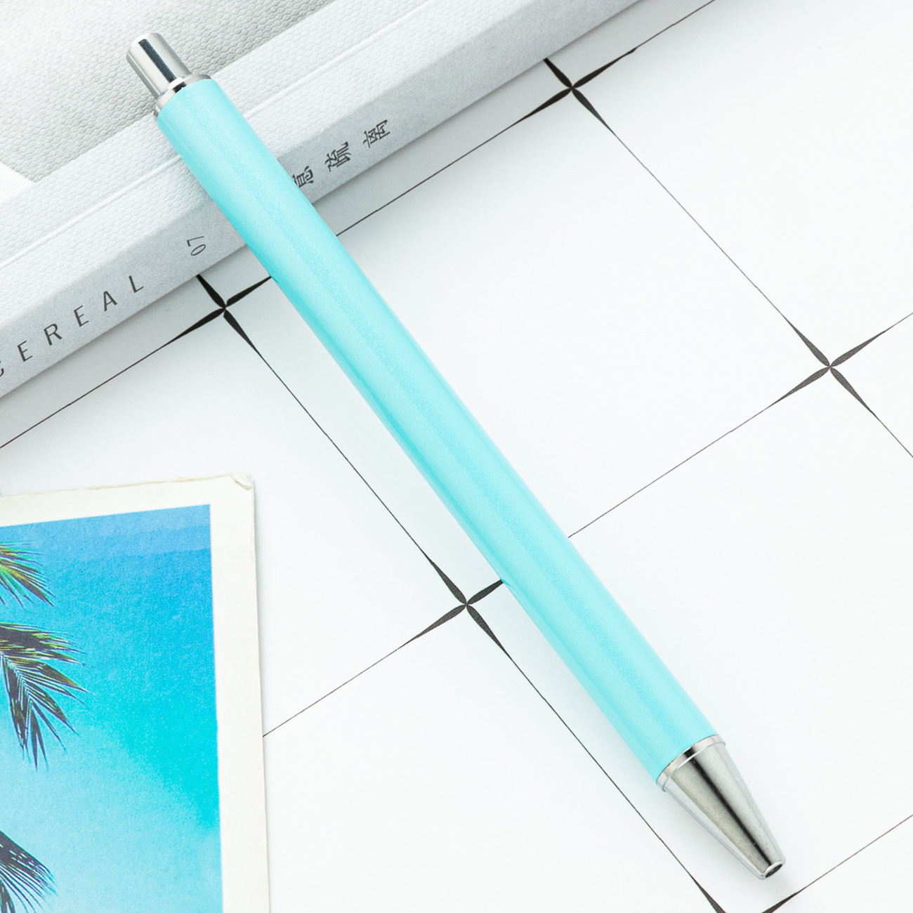 Nuevo bolígrafo de metal de alto valor facial, polvo flash creativo, bolígrafo de papelería de metal para estudiantes en stock