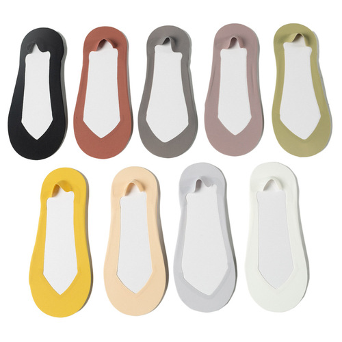 Women's Plus Size Ultra-Slim Summer Thin Non-Slip Invisible Socks with Cotton Soles and Breathable Ice Silk
