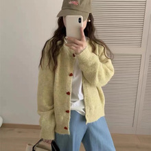 韩国甜美少女风爱心扣毛衣外套女秋冬新款软糯长袖针织开衫上衣潮