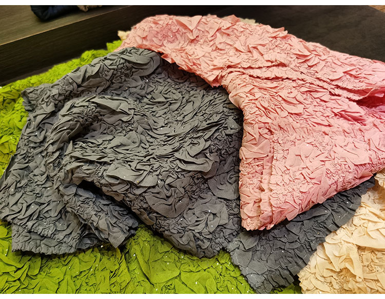 Áo thun ngắn tay nữ cổ tròn xếp li dập nổi kim cương, chất liệu cotton phối polyester, form suông thoải mái, phù hợp đi làm và dạo phố mùa hè — Màu hồng, Màu xanh lá, Màu mơ chi tiết 45