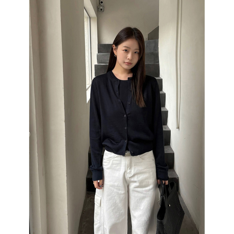 Tg Classic Set Series Simple and Stylish Cardigan + Knitted Vest Two-Piece Set 2026 Spring Collection 26585 Tg Classic Set Series Simple and Stylish Cardigan + Knitted Vest Two-Piece Set 2026 Spring Collection 26585