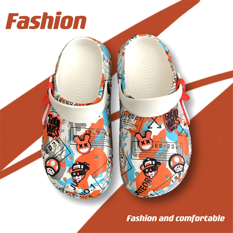 Zapatos con agujeros de camuflaje de coco 2025 nuevas sandalias zapatos de playa para hombres zapatos de viaje casuales sandalias Baotou para hombres