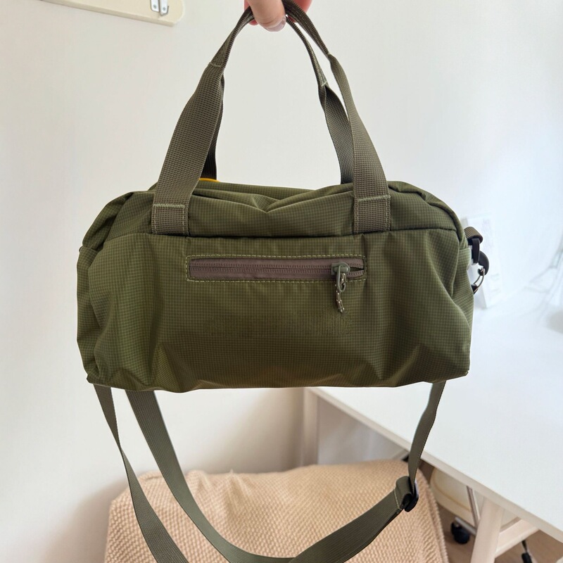 In-Stock Mont-Bell Japanese-Style Water-Resistant Nylon 5L Bowling Bag Outdoor Commuter Shoulder Crossbody Bag In-Stock Mont-Bell Japanese-Style Water-Resistant Nylon 5L Bowling Bag Outdoor Commuter Shoulder Crossbody Bag