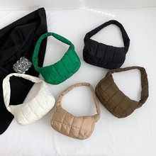 外贸单肩手提托特包冬季新款棉服包女士容量太空包斜挎包厂家批发