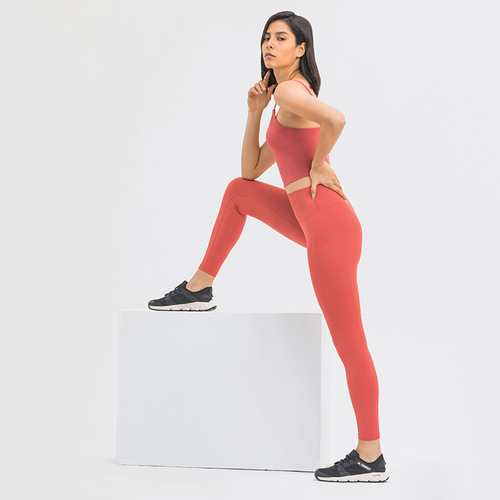 Women's Disguising Bare Sensation Fitness Pants Without Awkward Line High-Waisted Exercise Glute-Lifting Elastic Yoga Pants D19108-2