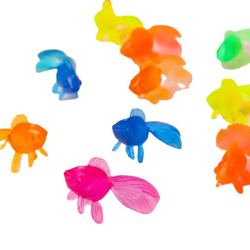 Simulation goldfish 5cm translucent environmental protection flexible glue PVC marine animal model suit children fish fishing toy