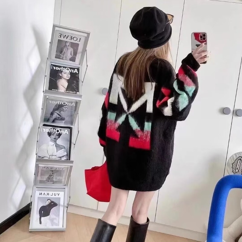 Ow Arrow Gradient Mohair Round Neck Pullover Red Knitwear Os Casual Knitwear Couple Men and Women Same Trendy Brand