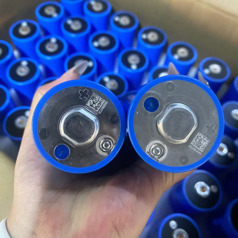 New Yiwei C40 3.2V20Ah Lithium Iron Phosphate Battery Electric Vehicle Outdoor Power Street Lamp Exchange