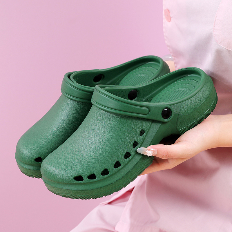 Croc Shoes Surgical Shoes Men's Hospital Casual Non-Slip Eva Operating Room Slippers Wear-Resistant Breathable Women's Sandals Comfortable