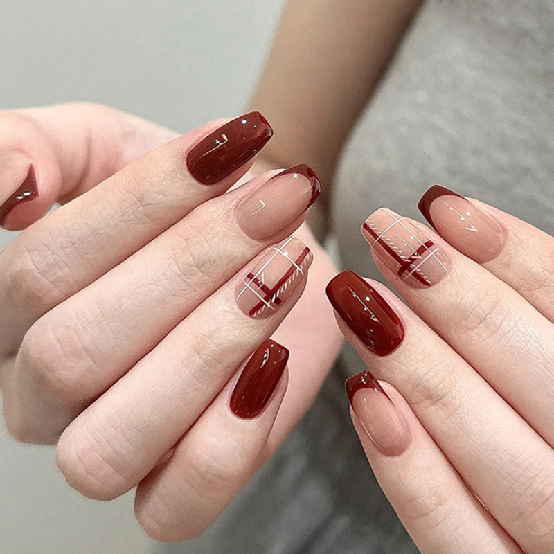 Striped French Dressing Armor dark red Show White Medium Long Square Nail Art Patch New Style Bridal Wedding Holiday Fake Nails