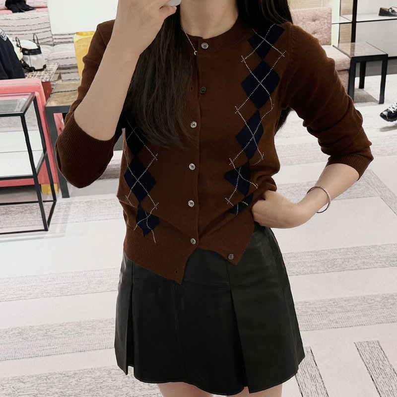 2025 Early Autumn New Style Maillard Round Neck Wool Knitwear Soft and Delicate High-Bottom Cardigan for Women