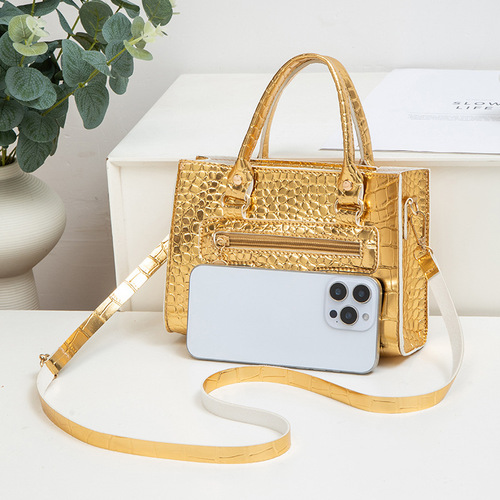 2025 New Fashion Korean Style Trendy Versatile Stylish Single Shoulder Hand Carry Simple Embroidered Thread Texture Bright Bread Bag Can Be Substituted