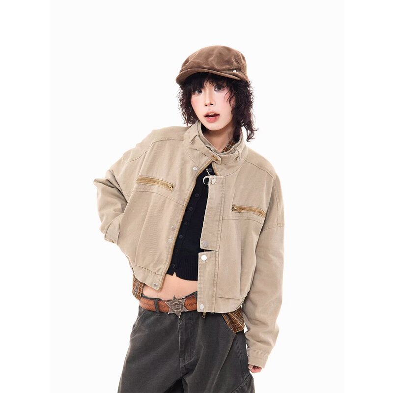 Korean Autumn-Winter French Style Tweed Short Coat for Women with Round Neck, Metal Button Design, Loose Fit, Long Sleeves