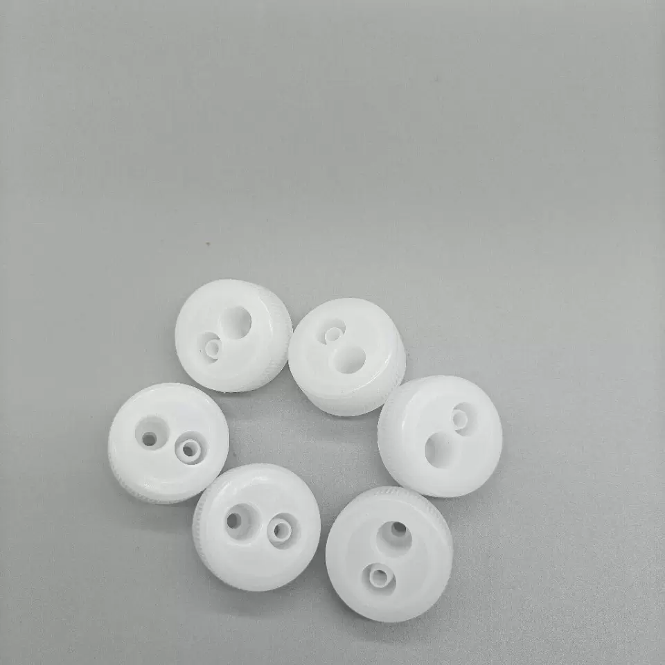 跨境创意朔料矿泉水瓶盖子自制水烟壶烟袋水烟斗携便式盖子