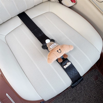 Car seat belt, co-pilot fixed anti-collision belly support belt - three-point-anti-strangling-safety-belt-black-and-croissant-shaped-brown-hat