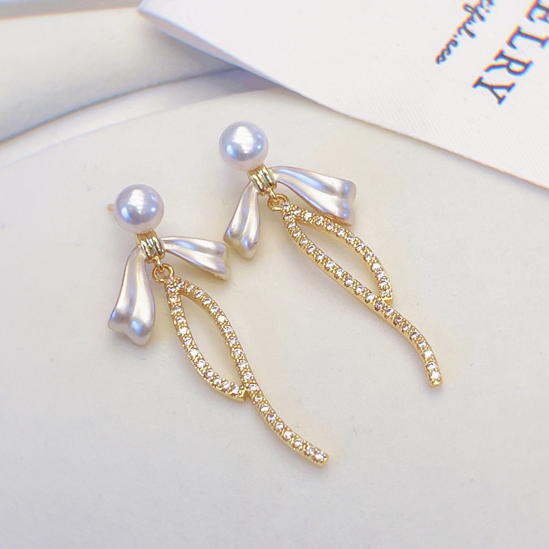 ���� ��ʽ���Գƺ��������tianȻ��ˮ����ins�߼��ж������ʶ���