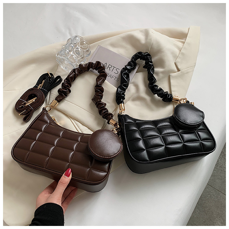 Autumn And Winter Underarm Bag Fashion Shoulder Bag Retro Wild Autumn And Winter Messenger Bag display picture 14