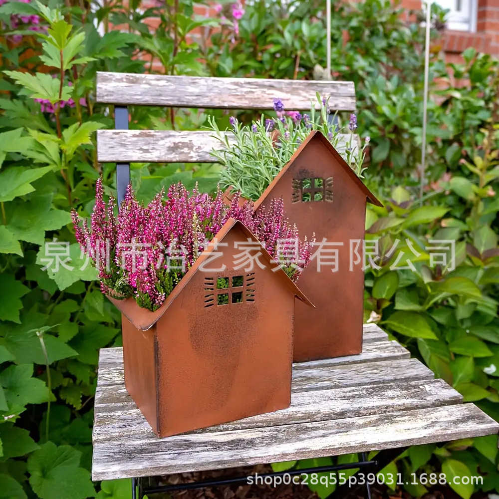 跨境锈色的房屋花盆，防风雨铁锈花盆，生锈的蜡烛屋，铁制的房屋