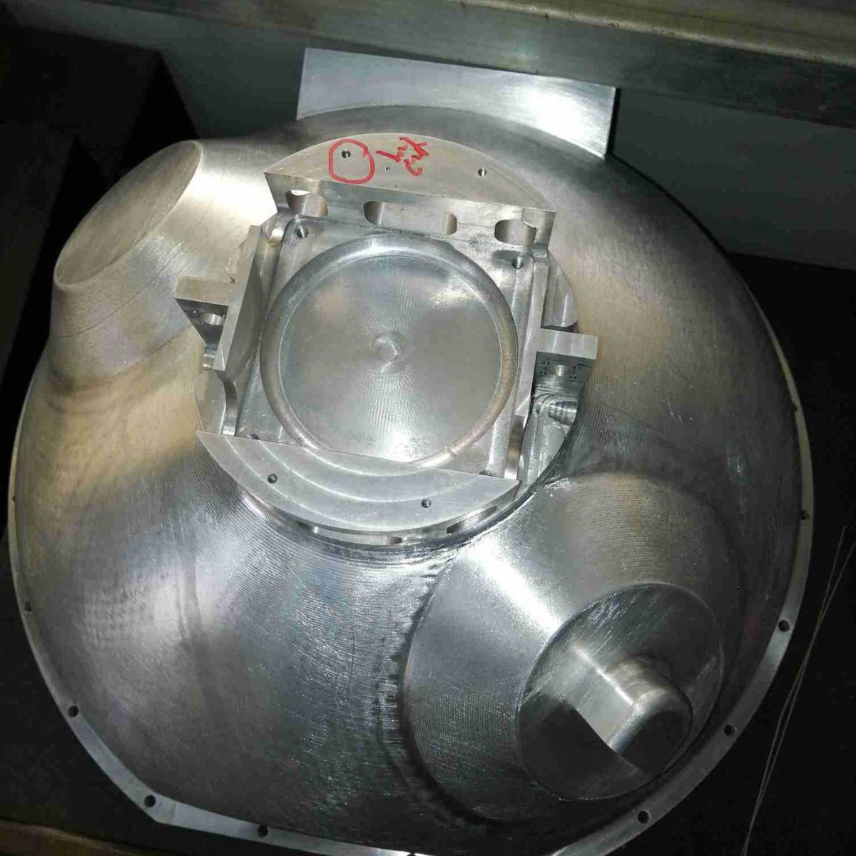 精密机械制造焊接，焊铜铝焊异种金属焊高真空容器真空管路制造